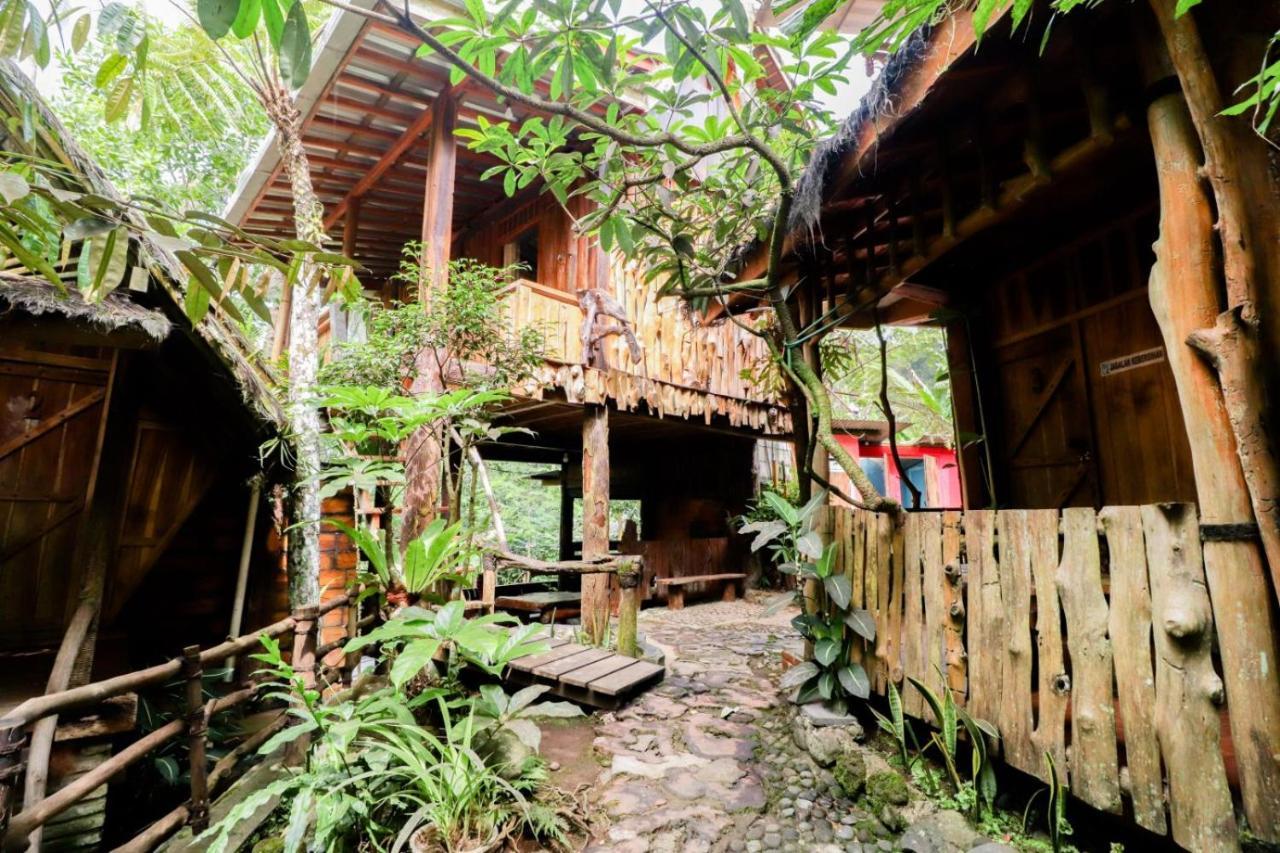 Rimbono Homestay Giripurno Exterior photo